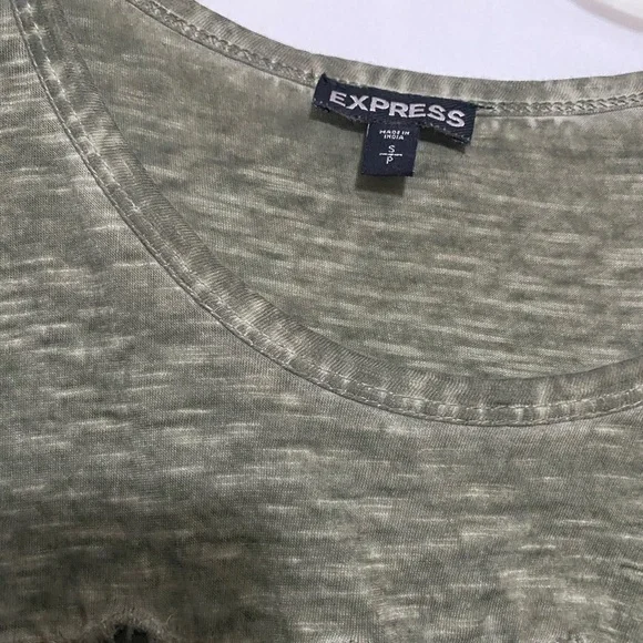 Express Tank Top - Picture 3 of 4